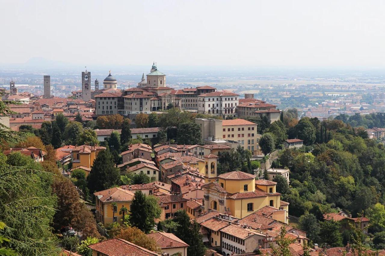 Penthouse In Citta Alta - Bergamo Lejlighed Eksteriør billede